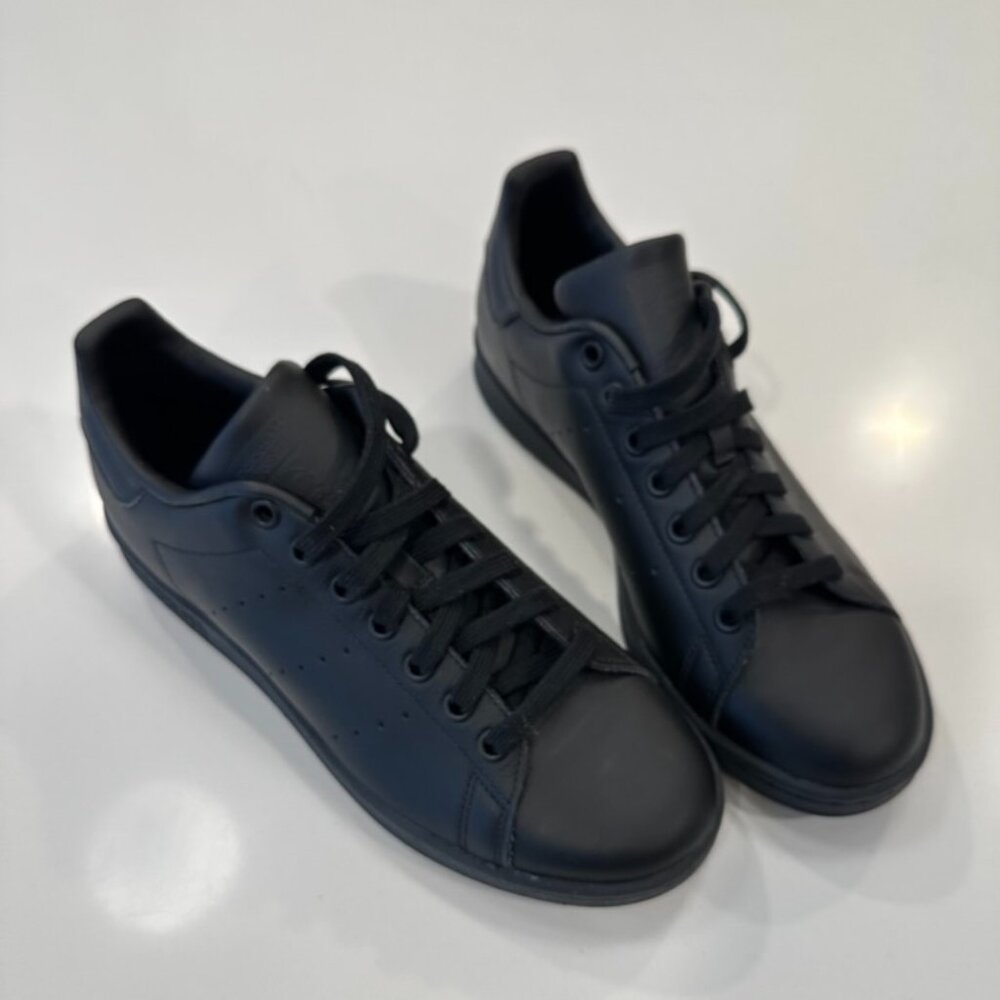 BRAND NEW Adidas Originals Stan Smith - Triple Black - Size 7M / 8.5W